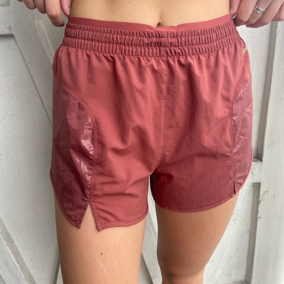 nike running shorts - Picture 4 of 4